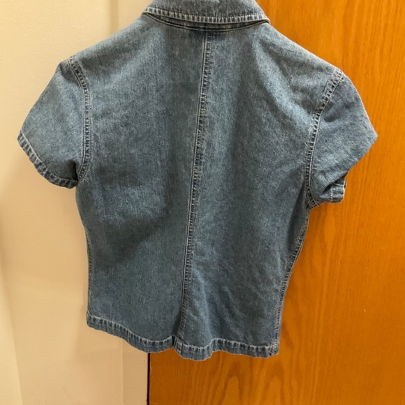 Gap Short-Sleeve Jean Shirt - Picture 2 of 3